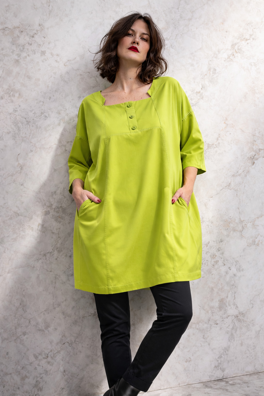 LAGOM Tunika/Bluse mit Knöpfen / Technostretch – Bild 6