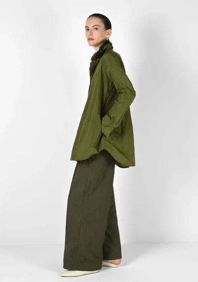 KATHARINA HOVMAN / Oversize-Deco-Bluse mit Blätterkragen / Taffeta